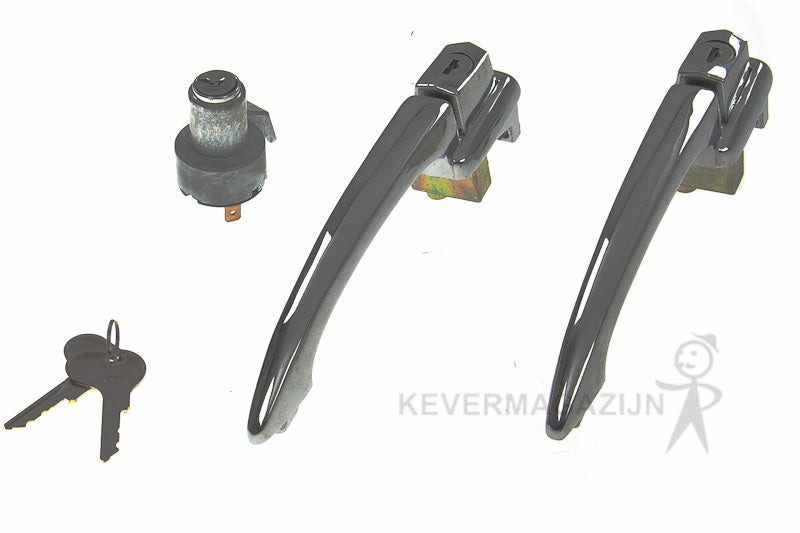 Deurklinken en contactslot met 1 sleutel.