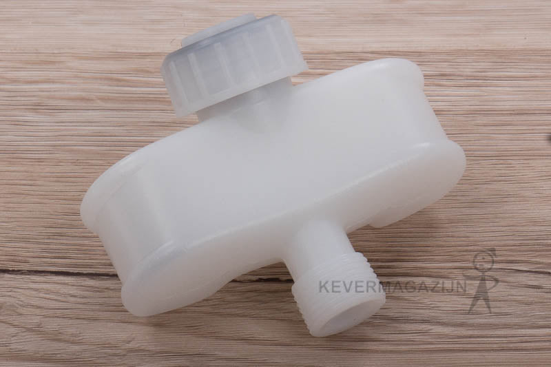 Remvloeistof reservoir.